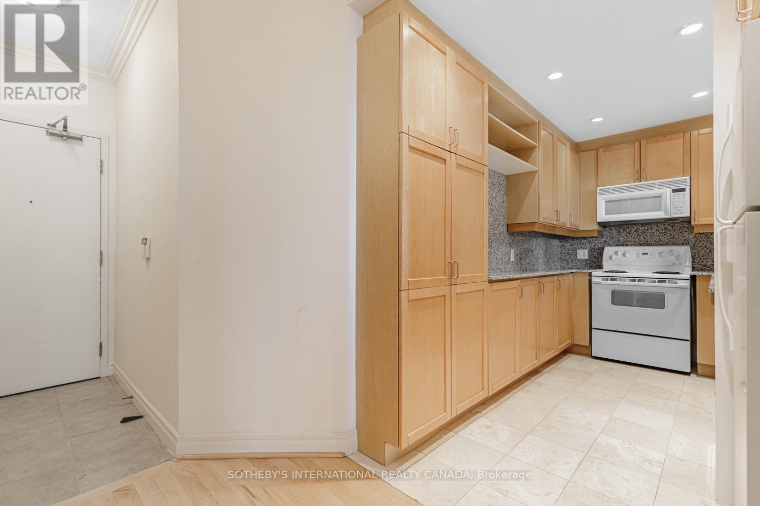 3811 - 8 Park Road, Toronto, Ontario  M4W 3S5 - Photo 3 - C12567098