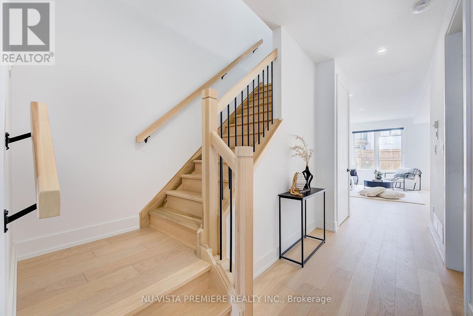 Photo 18 of 40 for 21 - 1965 Upperpoint Gate