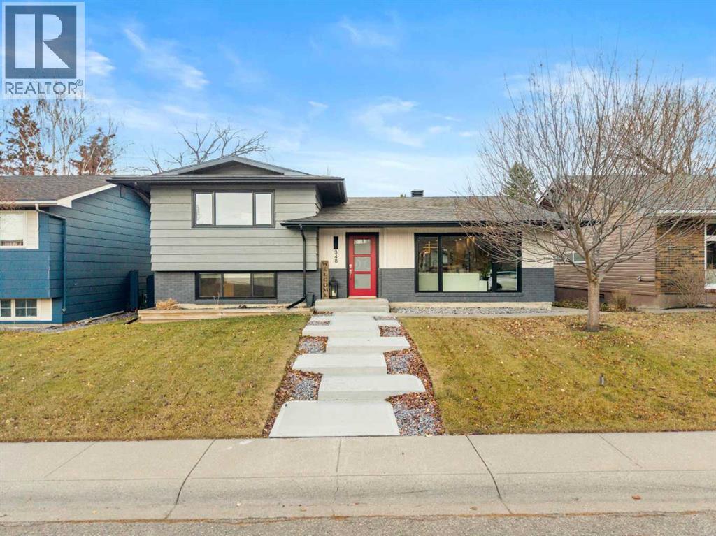 348 Parkwood Close Se, Calgary, Alberta  T2J 3W1 - Photo 2 - A2268750