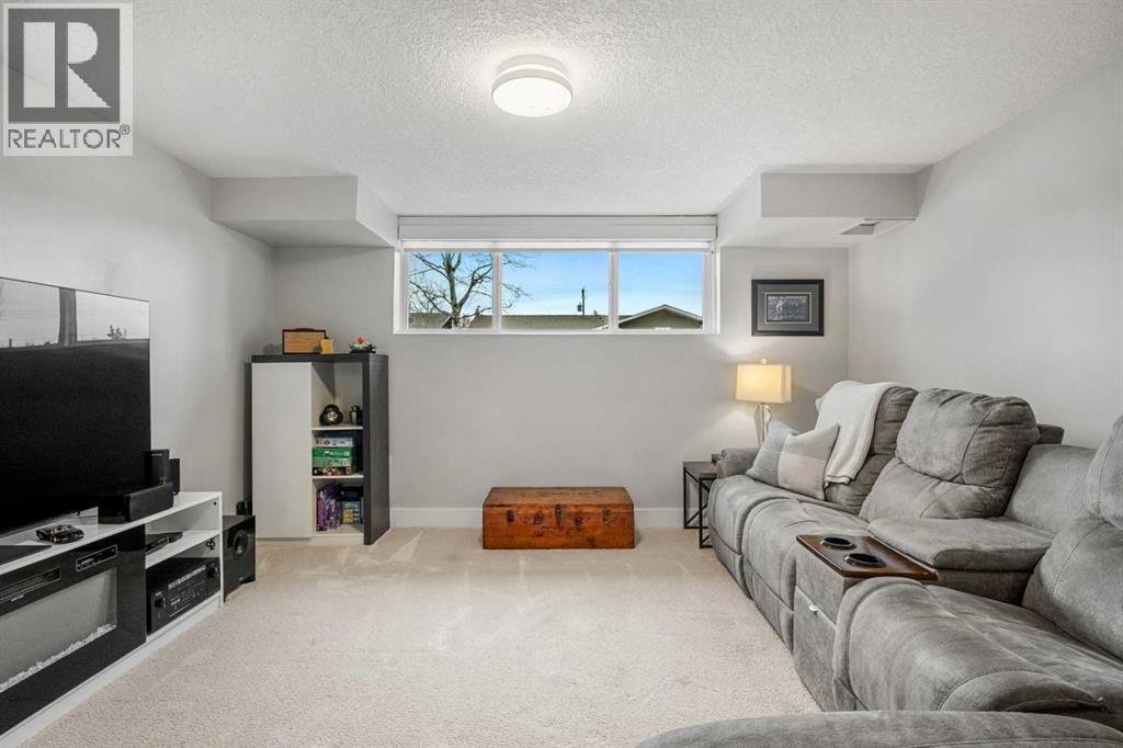 348 Parkwood Close Se, Calgary, Alberta  T2J 3W1 - Photo 29 - A2268750