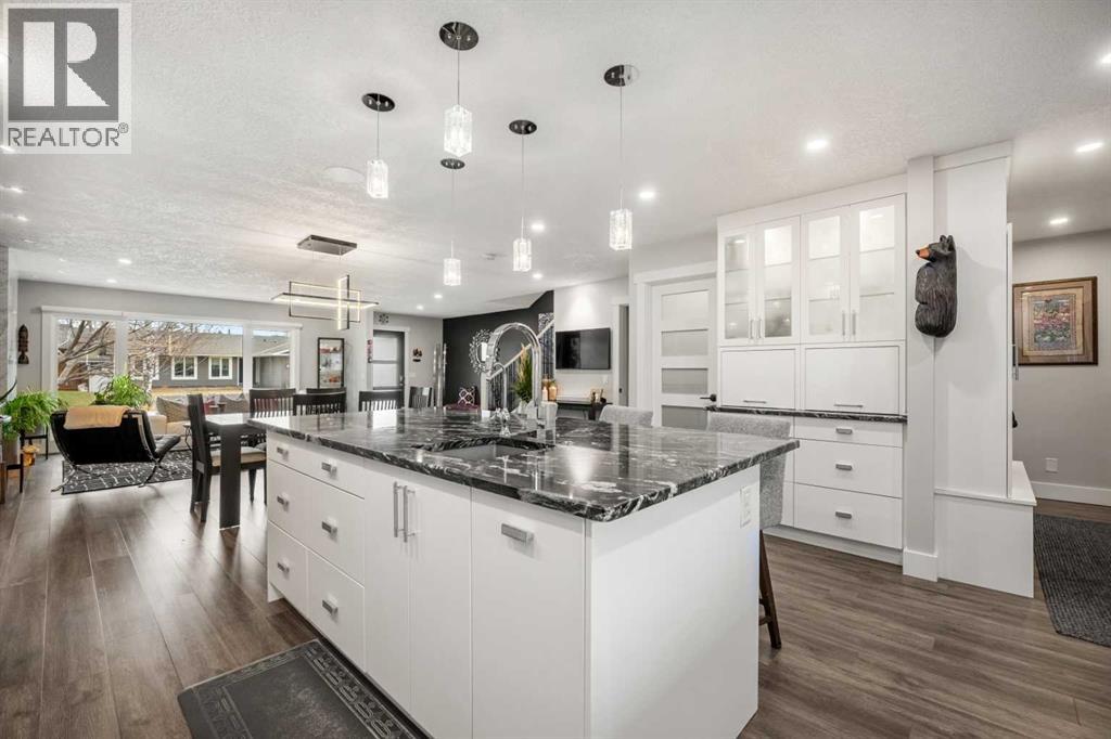 348 Parkwood Close Se, Calgary, Alberta  T2J 3W1 - Photo 13 - A2268750