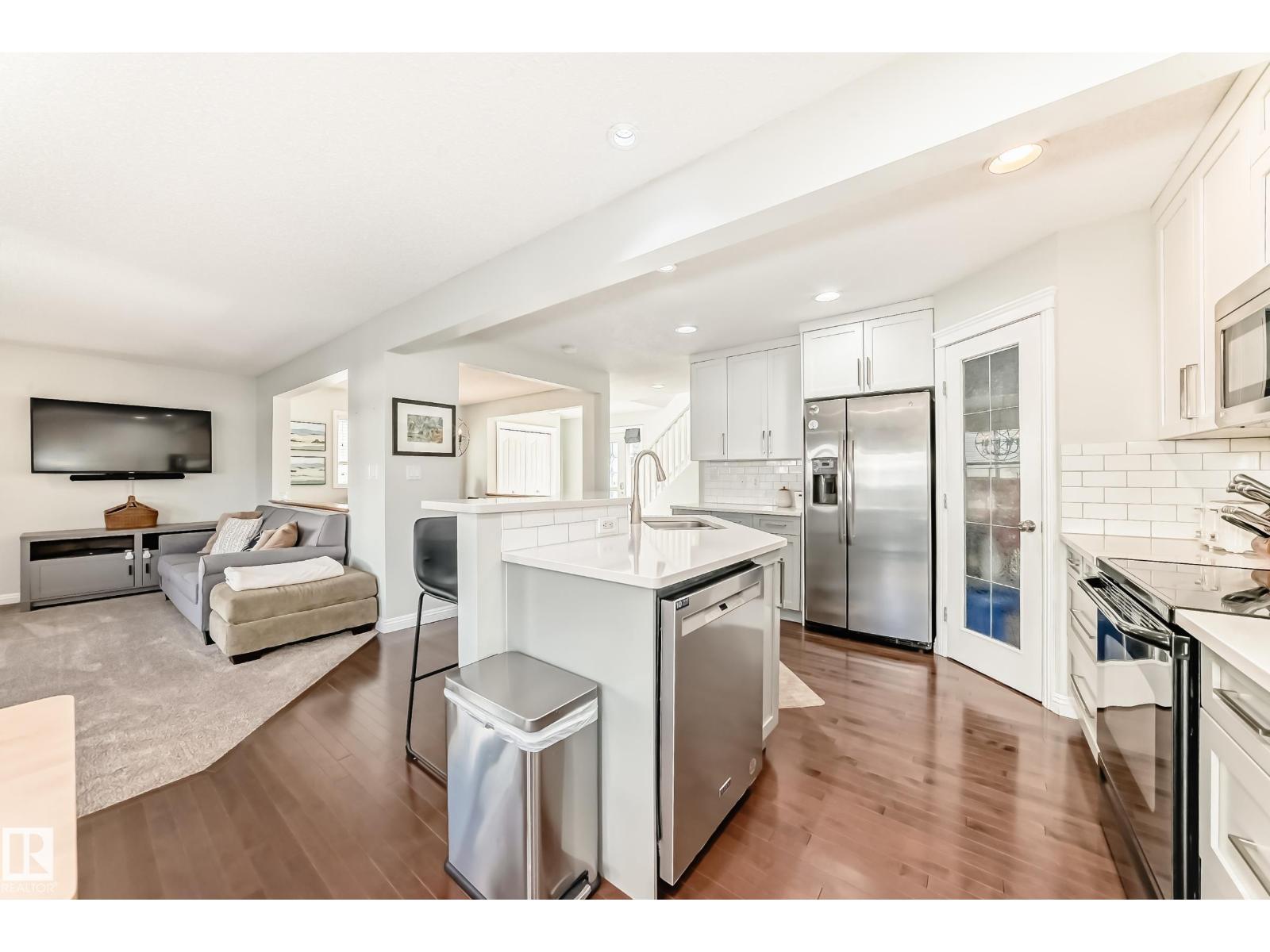 20448 56 Av Nw, Edmonton, Alberta  T6M 0B8 - Photo 7 - E4466836