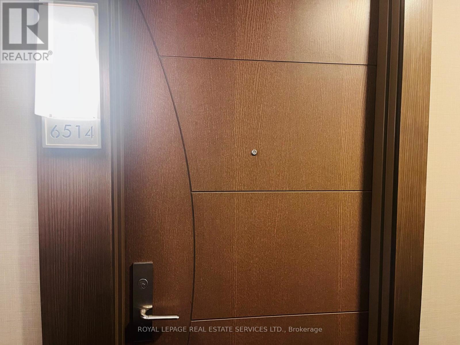 6514 - 388 Yonge Street, Toronto, Ontario  M5B 0A4 - Photo 4 - C12580946