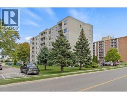 100 PICKERING Unit# 403, Amherstburg, Ontario