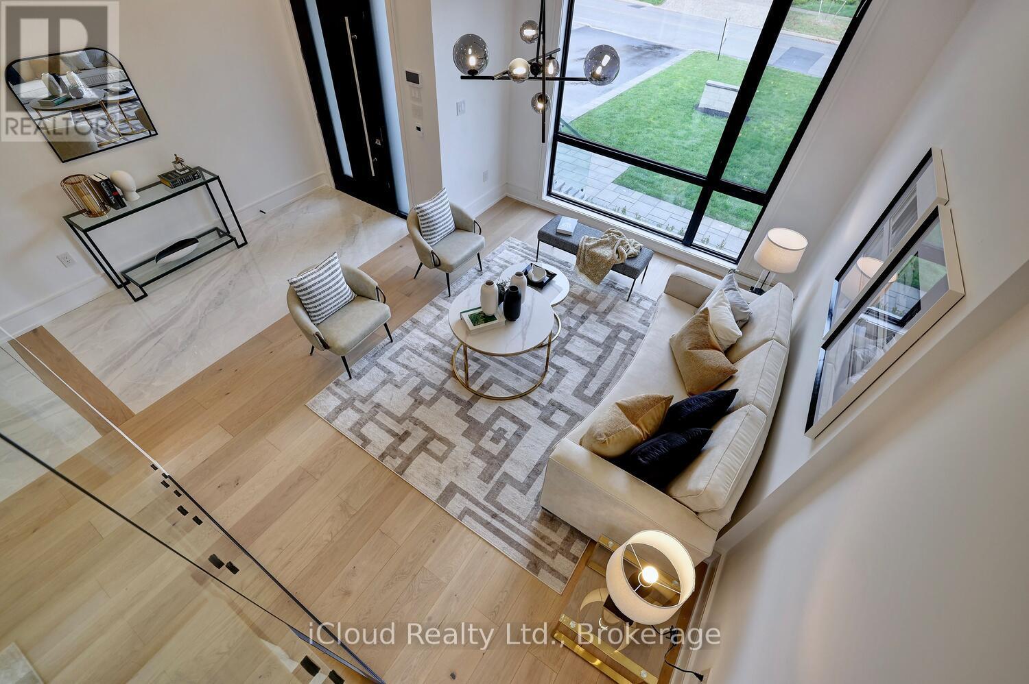 2556 Glengarry Road, Mississauga, Ontario  L5C 1Y3 - Photo 17 - W12509258