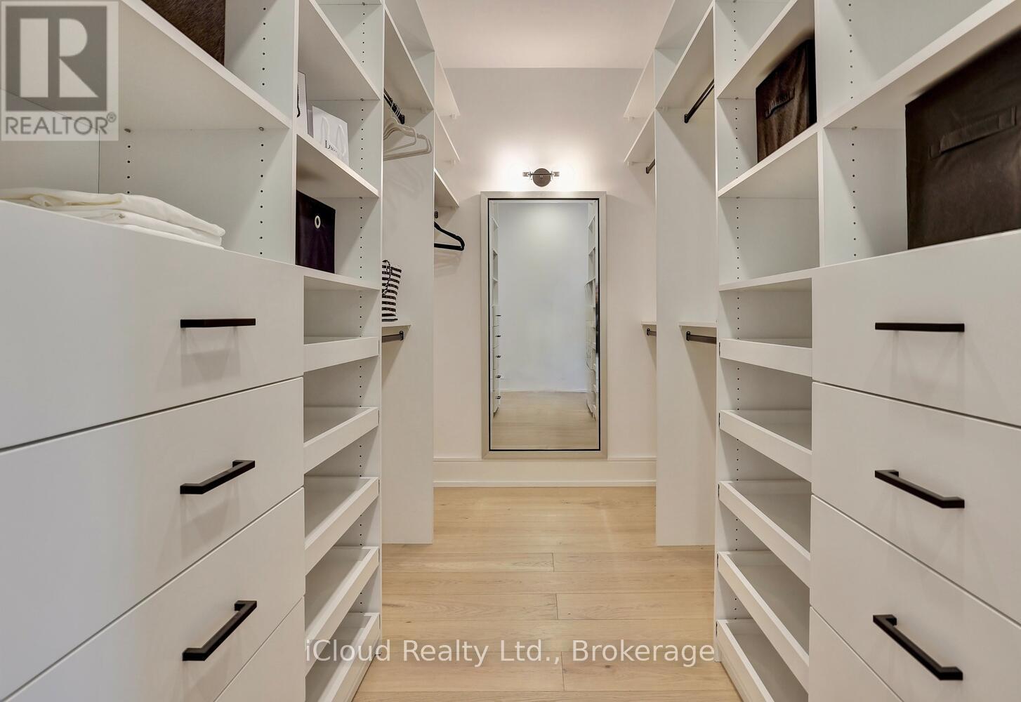 2556 Glengarry Road, Mississauga, Ontario  L5C 1Y3 - Photo 20 - W12509258