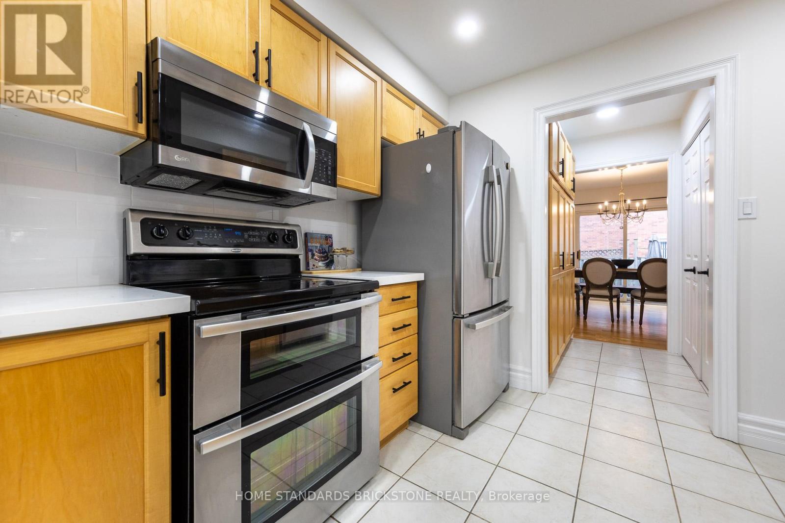 53 Ostick Street, Aurora, Ontario  L4G 7K4 - Photo 10 - N12580948