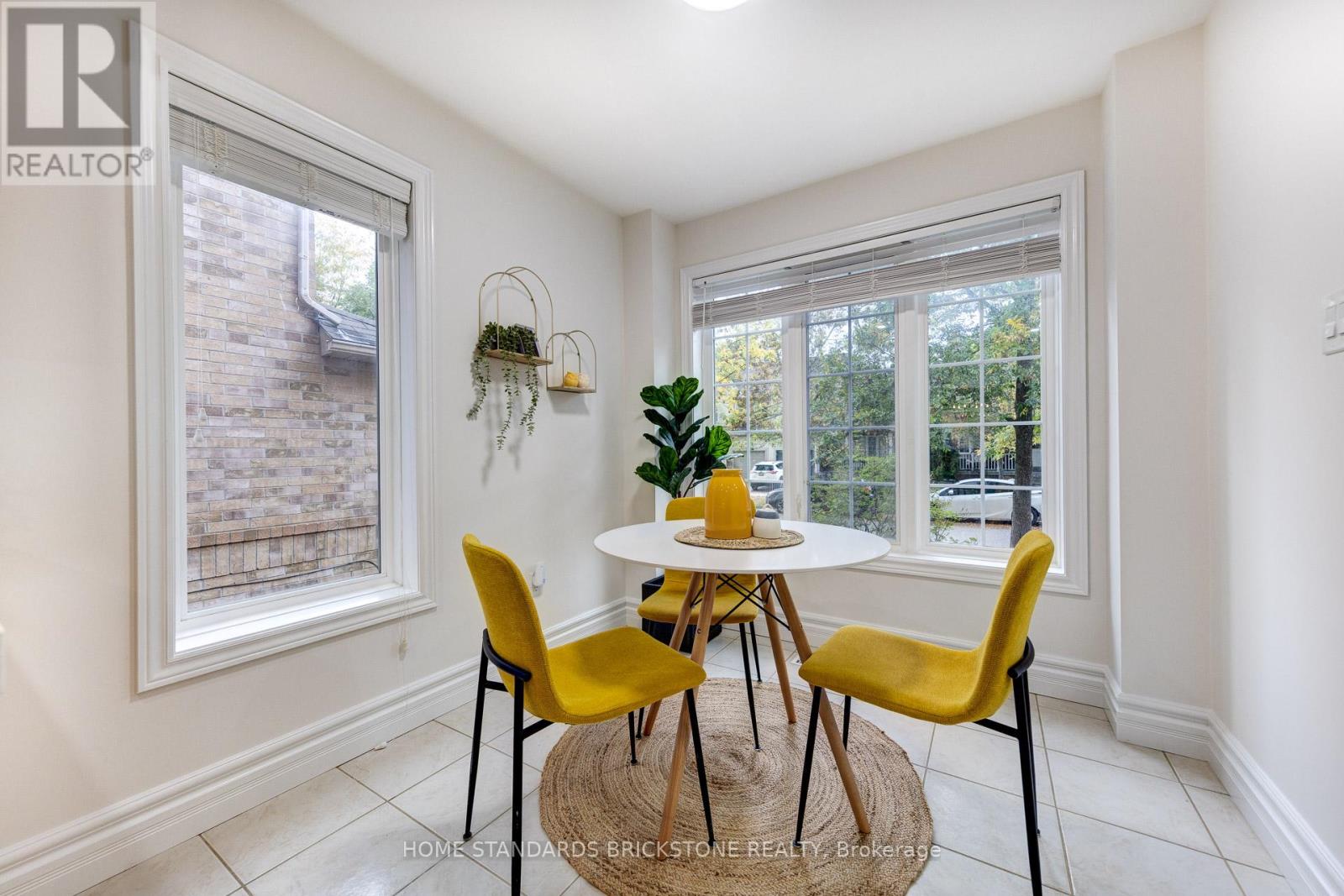 53 Ostick Street, Aurora, Ontario  L4G 7K4 - Photo 8 - N12580948