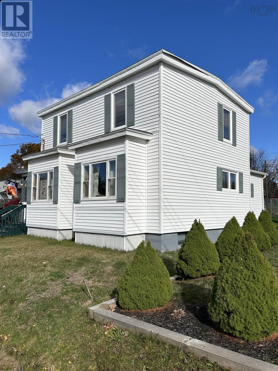 92 Victoria Street, Springhill, Nova Scotia  B0M 1X0 - Photo 2 - 202527286