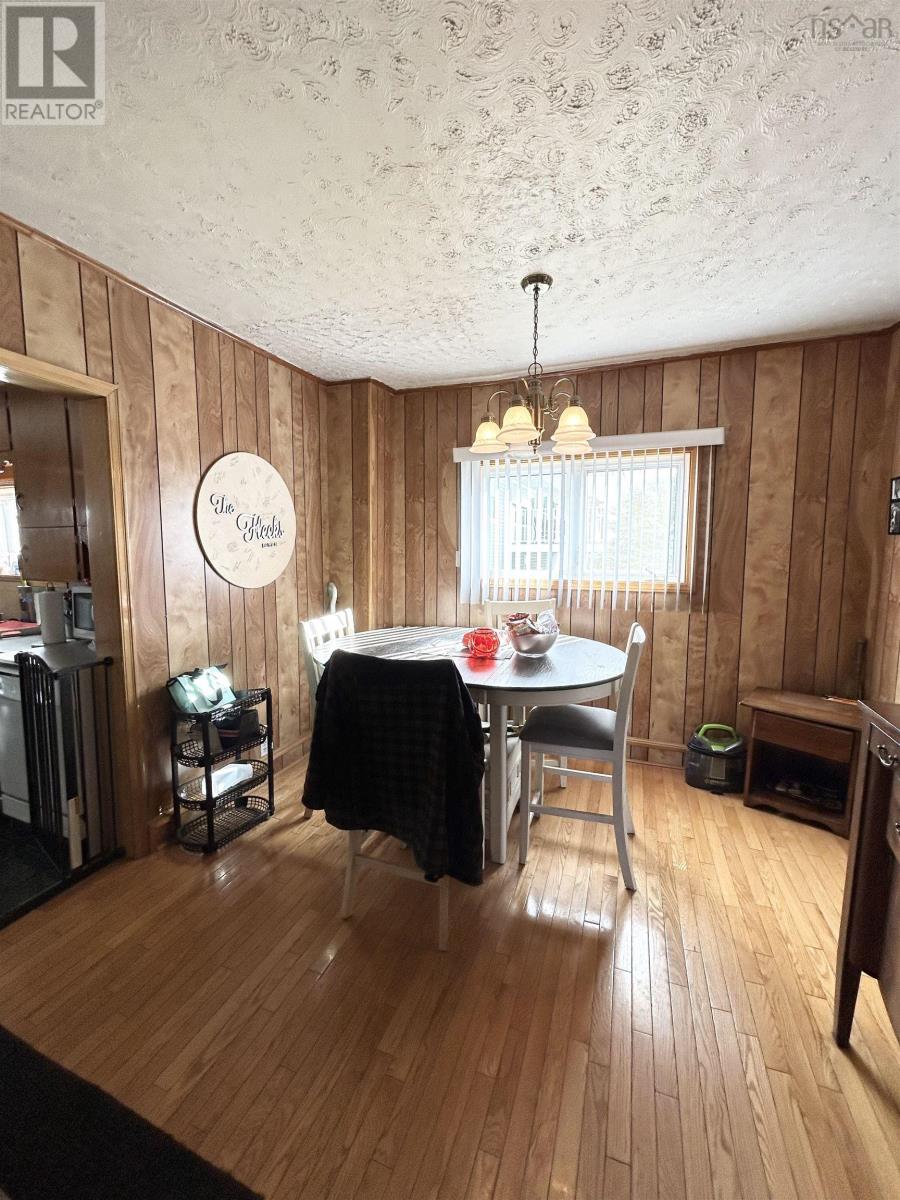 92 Victoria Street, Springhill, Nova Scotia  B0M 1X0 - Photo 13 - 202527286