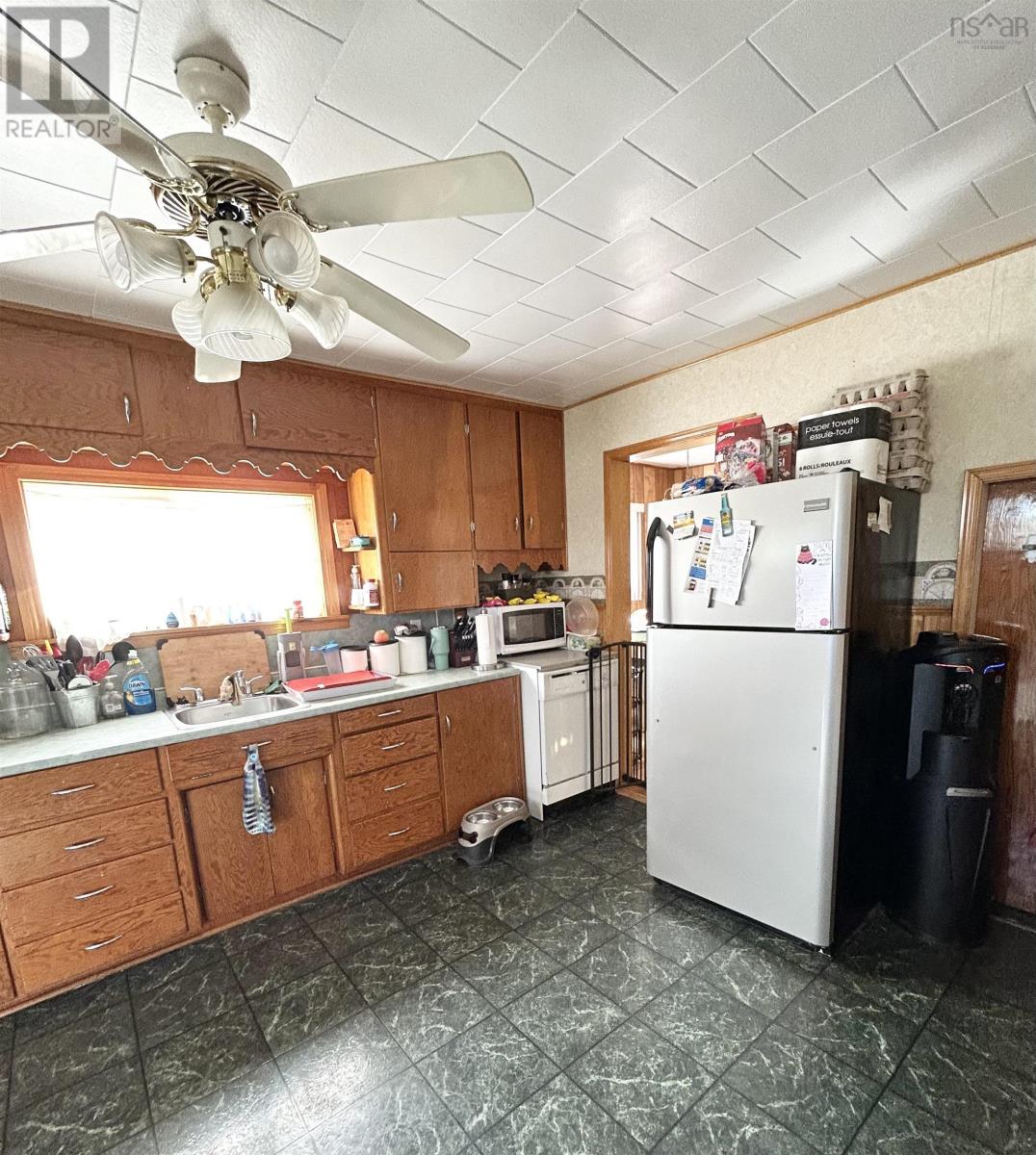 92 Victoria Street, Springhill, Nova Scotia  B0M 1X0 - Photo 11 - 202527286