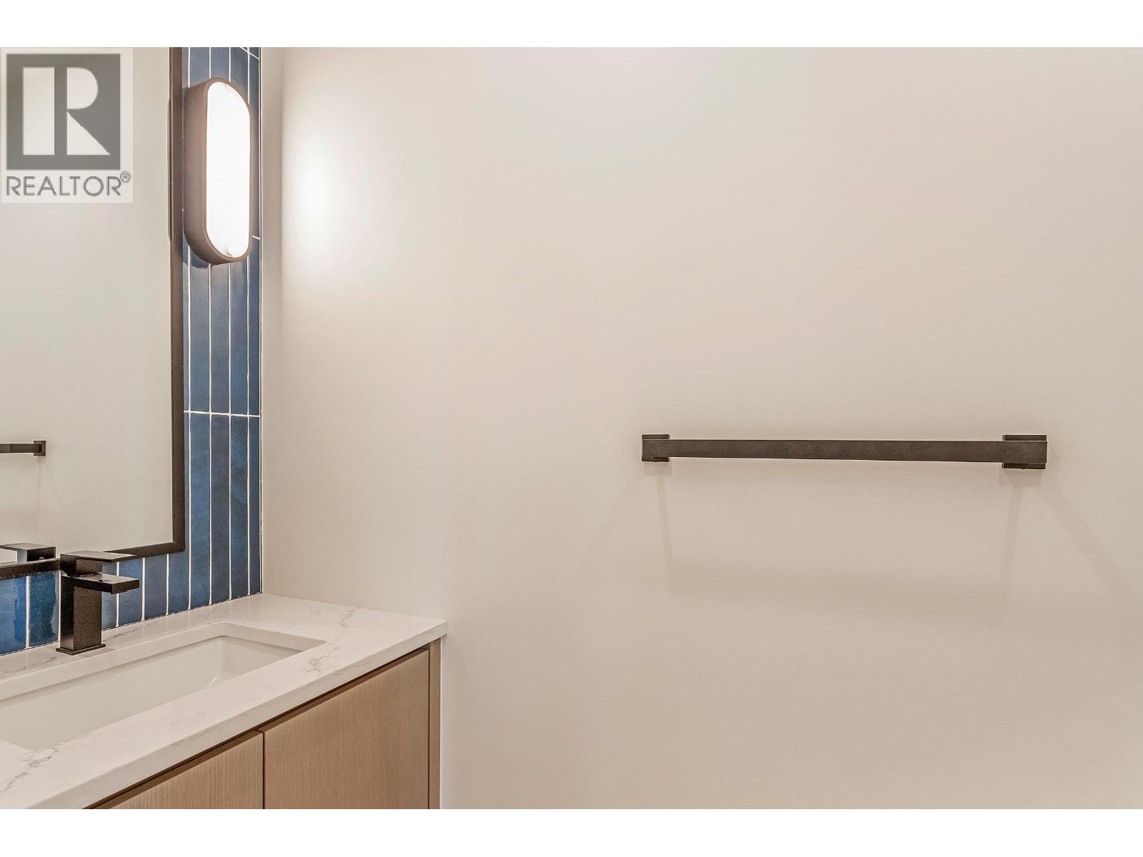 102 1038 Delestre Avenue, Coquitlam, British Columbia  V3K 2H2 - Photo 12 - R3070367