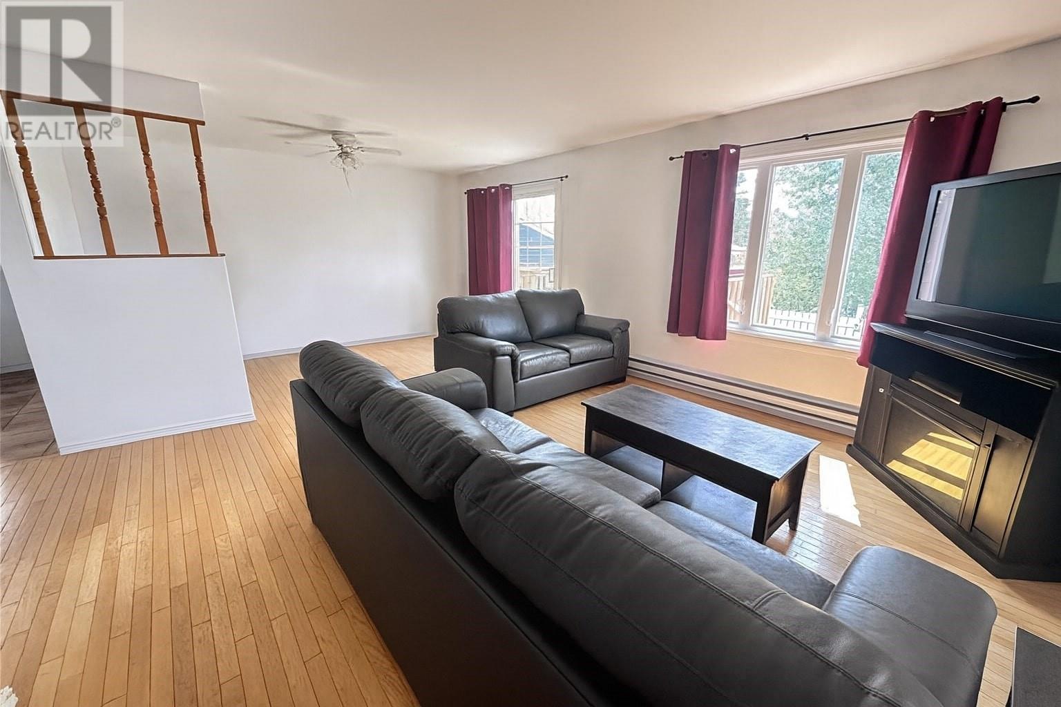 26 Carson Street, Wabush, Newfoundland & Labrador  A0R 1B0 - Photo 3 - 1292798