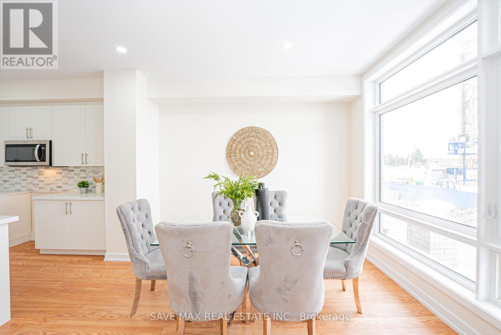 26 Dandara Gate, Vaughan, Ontario  L4L 1V8 - Photo 12 - N12578606