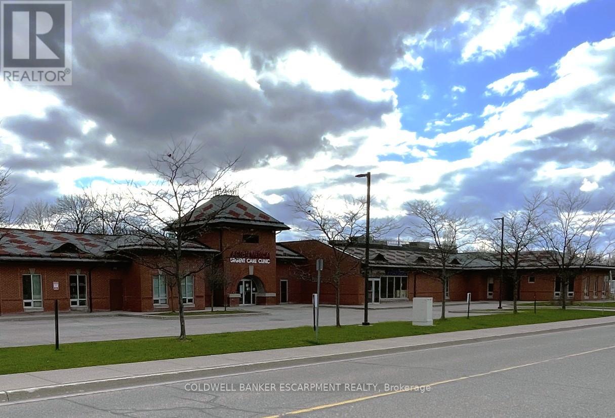 Unit A - 10 Eastern Avenue, Halton Hills, Ontario  L7J 0A5 - Photo 2 - W12190865