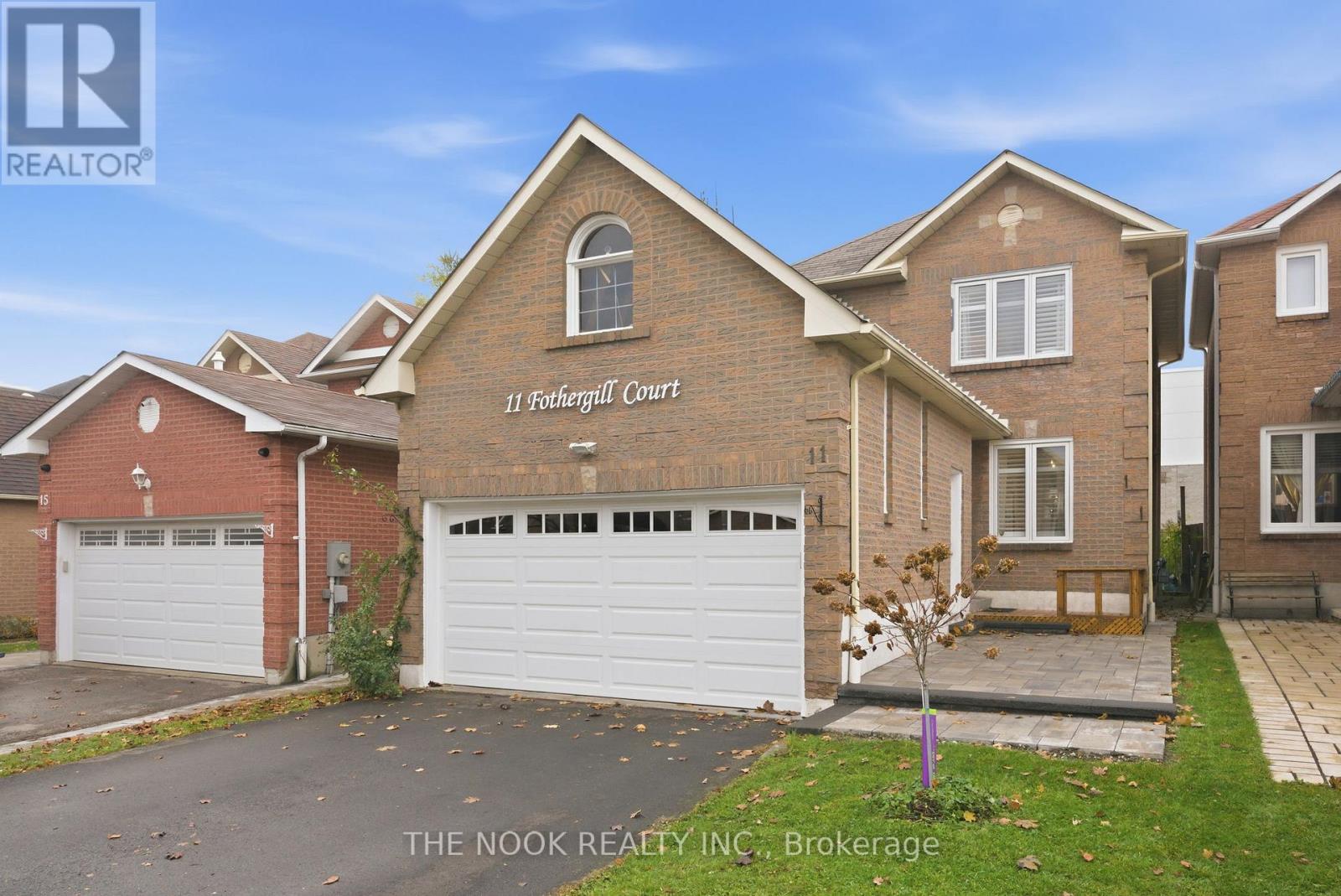11 Fothergill Court, Whitby, Ontario  L1P 1K8 - Photo 1 - E12580964