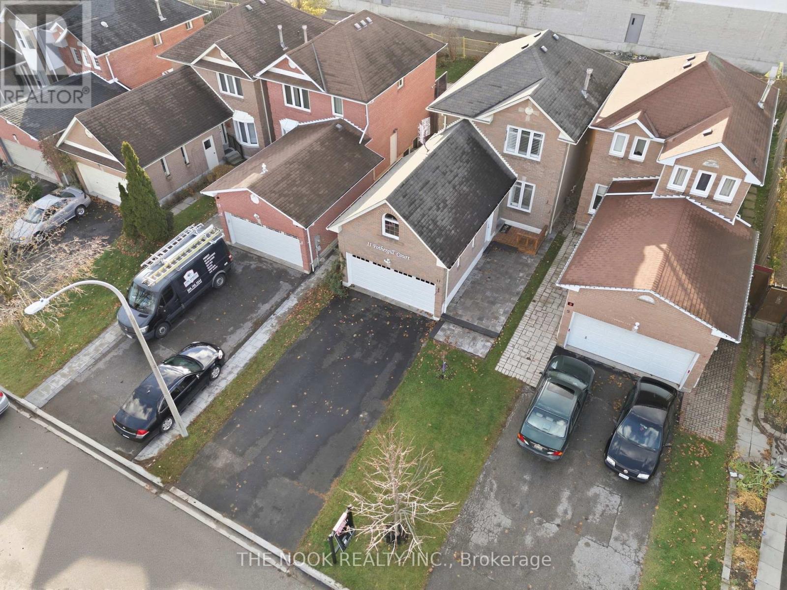 11 Fothergill Court, Whitby, Ontario  L1P 1K8 - Photo 4 - E12580964