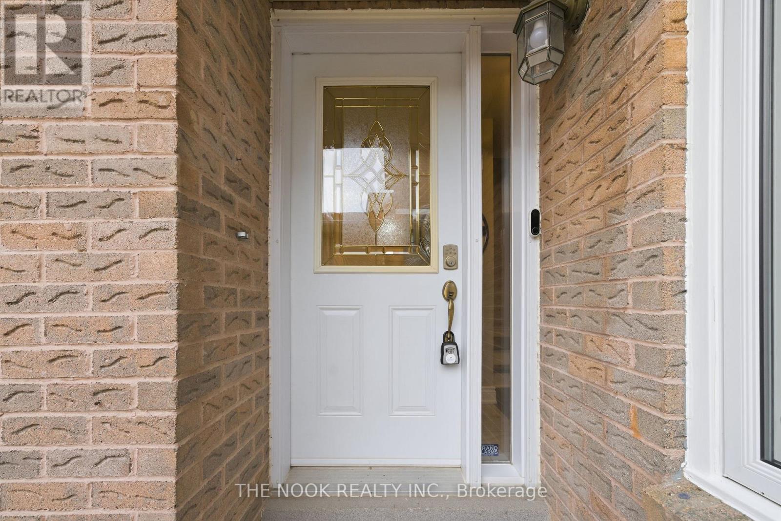 11 Fothergill Court, Whitby, Ontario  L1P 1K8 - Photo 6 - E12580964