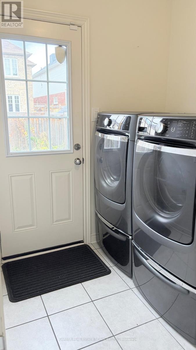 18 Crellin Street, Ajax, Ontario  L1Z 0P4 - Photo 15 - E12581002