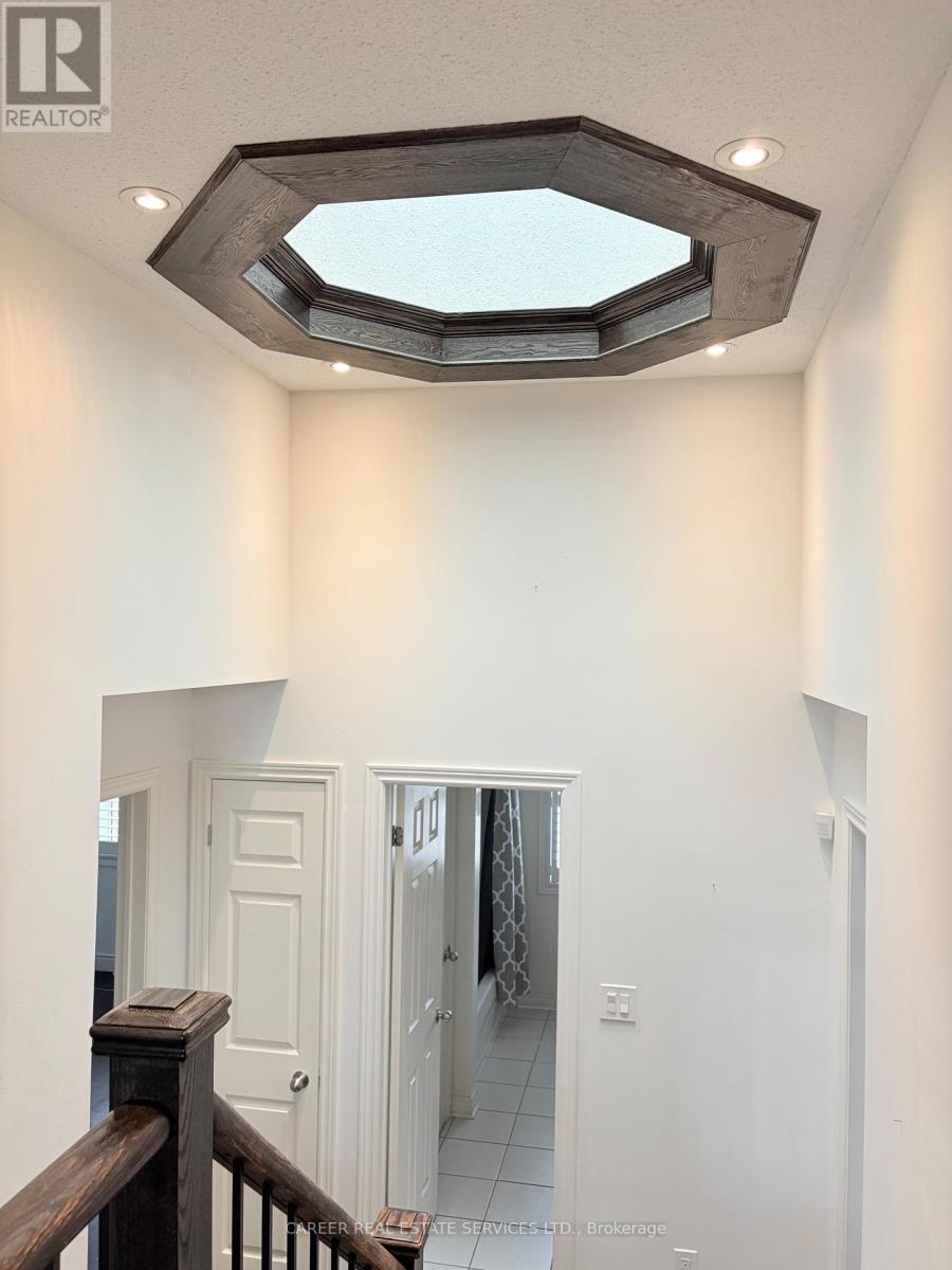 18 Crellin Street, Ajax, Ontario  L1Z 0P4 - Photo 19 - E12581002