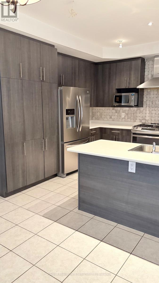 18 Crellin Street, Ajax, Ontario  L1Z 0P4 - Photo 8 - E12581002