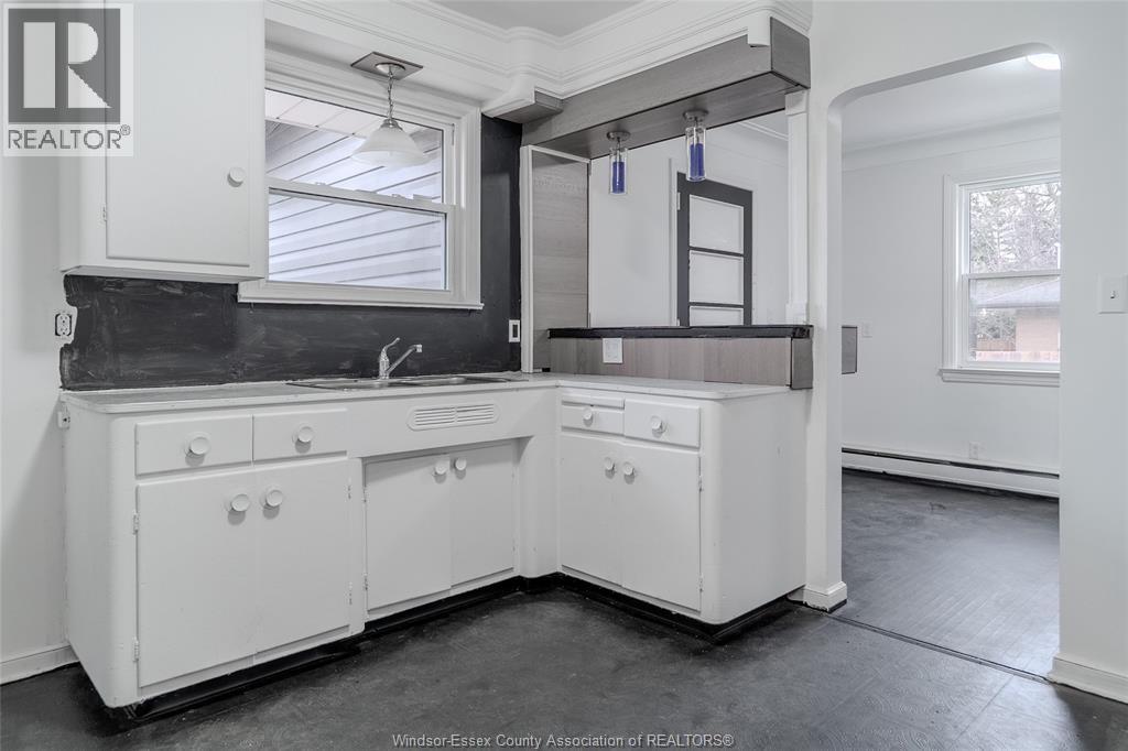 3310 Rankin, Windsor, Ontario N9E 3C1 - Photo 13 - 25030671