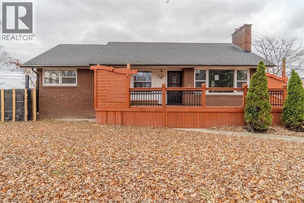 3310 Rankin, Windsor, Ontario N9E 3C1 - Photo 2 - 25030671