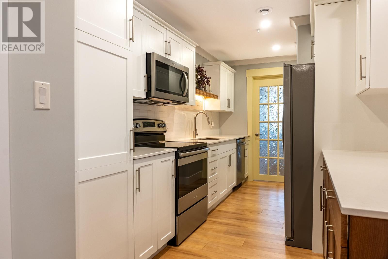 #107 18 Gilbert Drive, Charlottetown, Prince Edward Island  C1C 1L4 - Photo 5 - 202528458