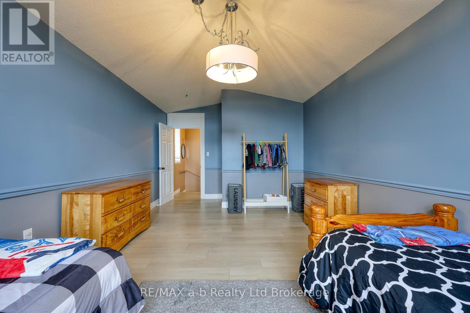 16 Hillside Road, Ingersoll, Ontario  N5C 4B5 - Photo 18 - X12581000