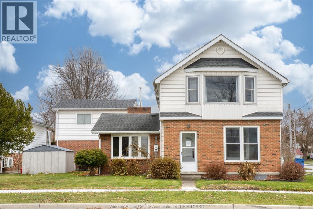 MLS# 25030689: 26 LAIRD AVENUE, Essex, Canada