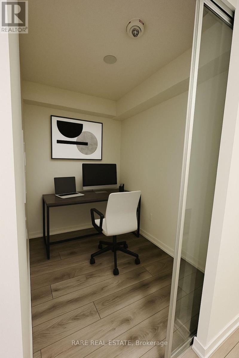 207 - 110 Broadway Avenue, Toronto, Ontario  M4P 1V7 - Photo 3 - C12580980