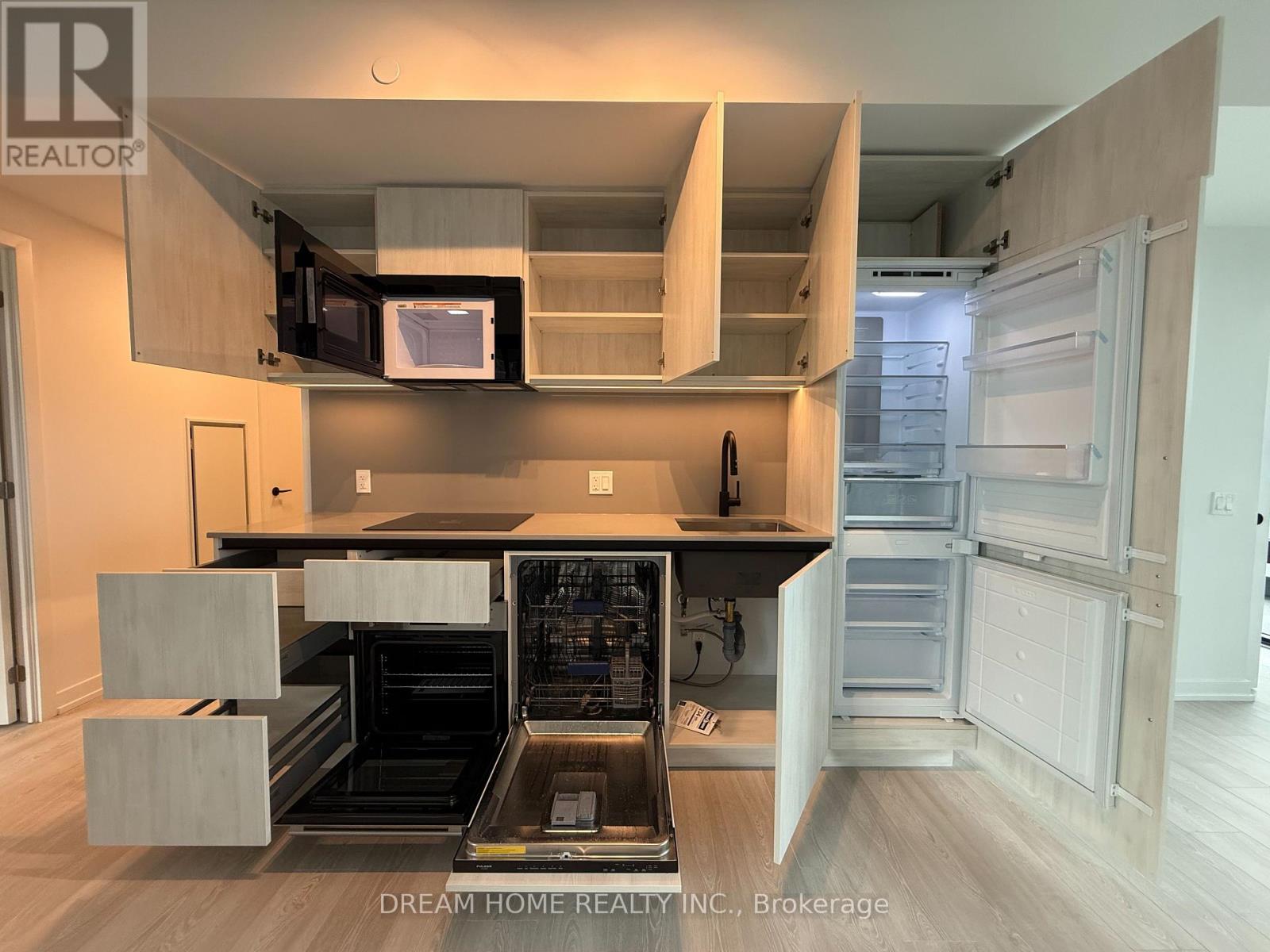 1202 - 35 Parliament Street, Toronto, Ontario  M5A 0Z5 - Photo 3 - C12580998