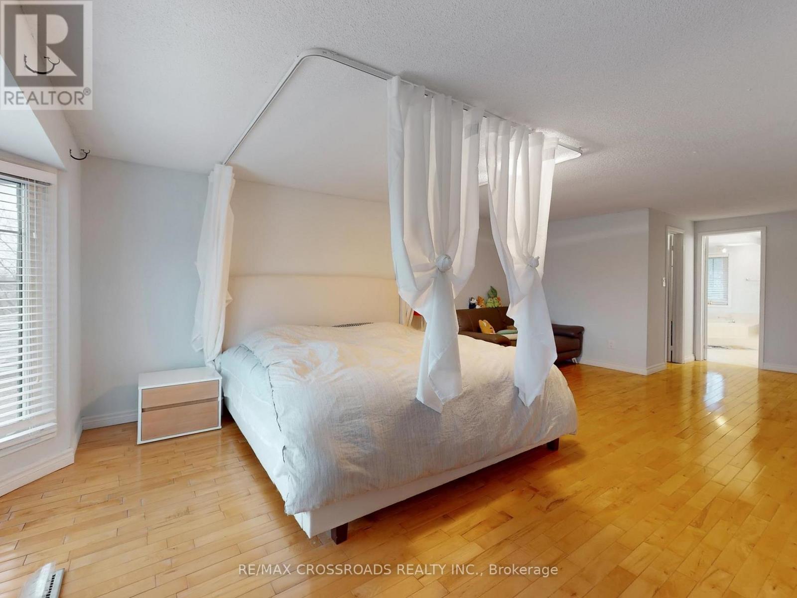 500 Lightfoot Place, Pickering, Ontario  L1V 5Z5 - Photo 18 - E12580976