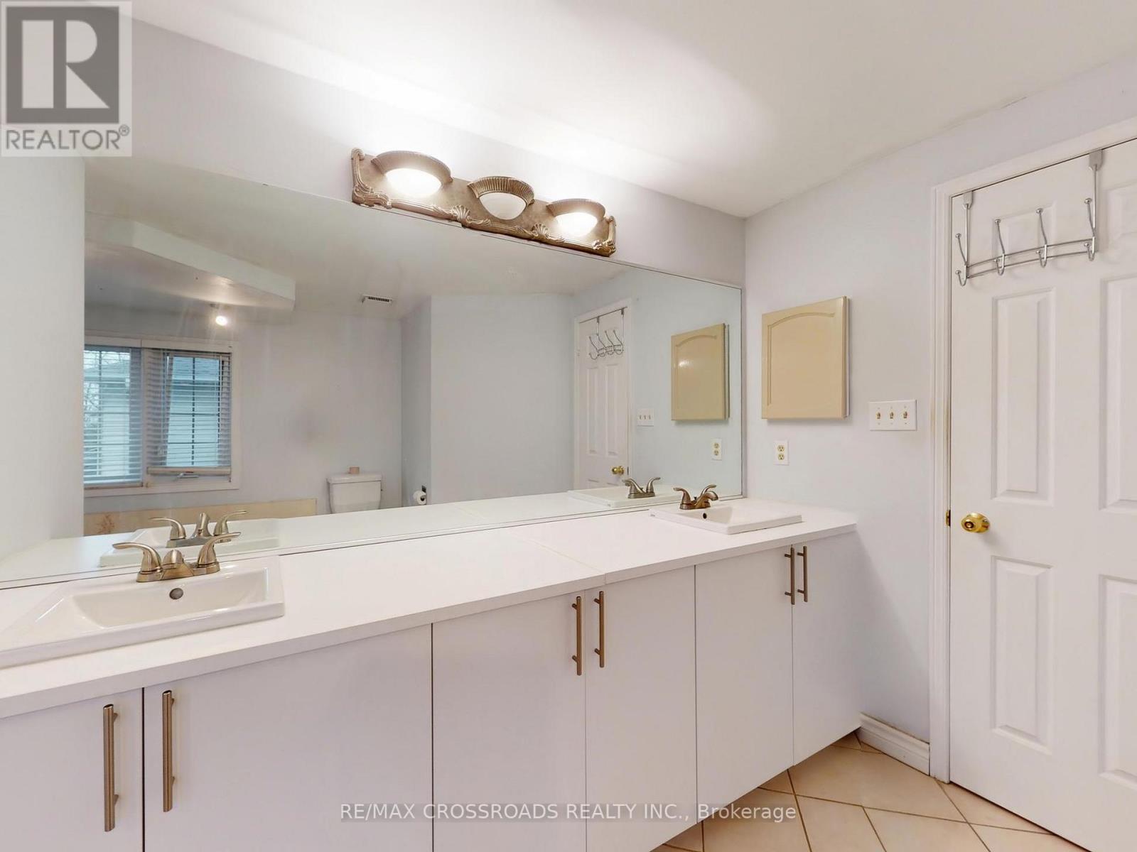 500 Lightfoot Place, Pickering, Ontario  L1V 5Z5 - Photo 20 - E12580976