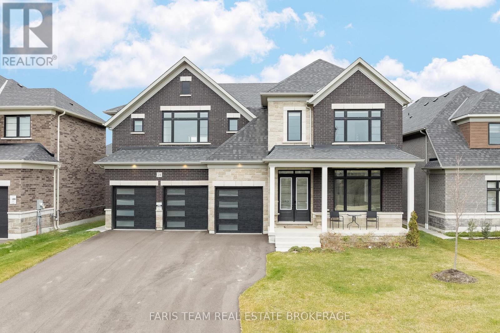 24 Magnolia Avenue, Adjala-Tosorontio, Ontario  L0G 1W0 - Photo 2 - N12581012