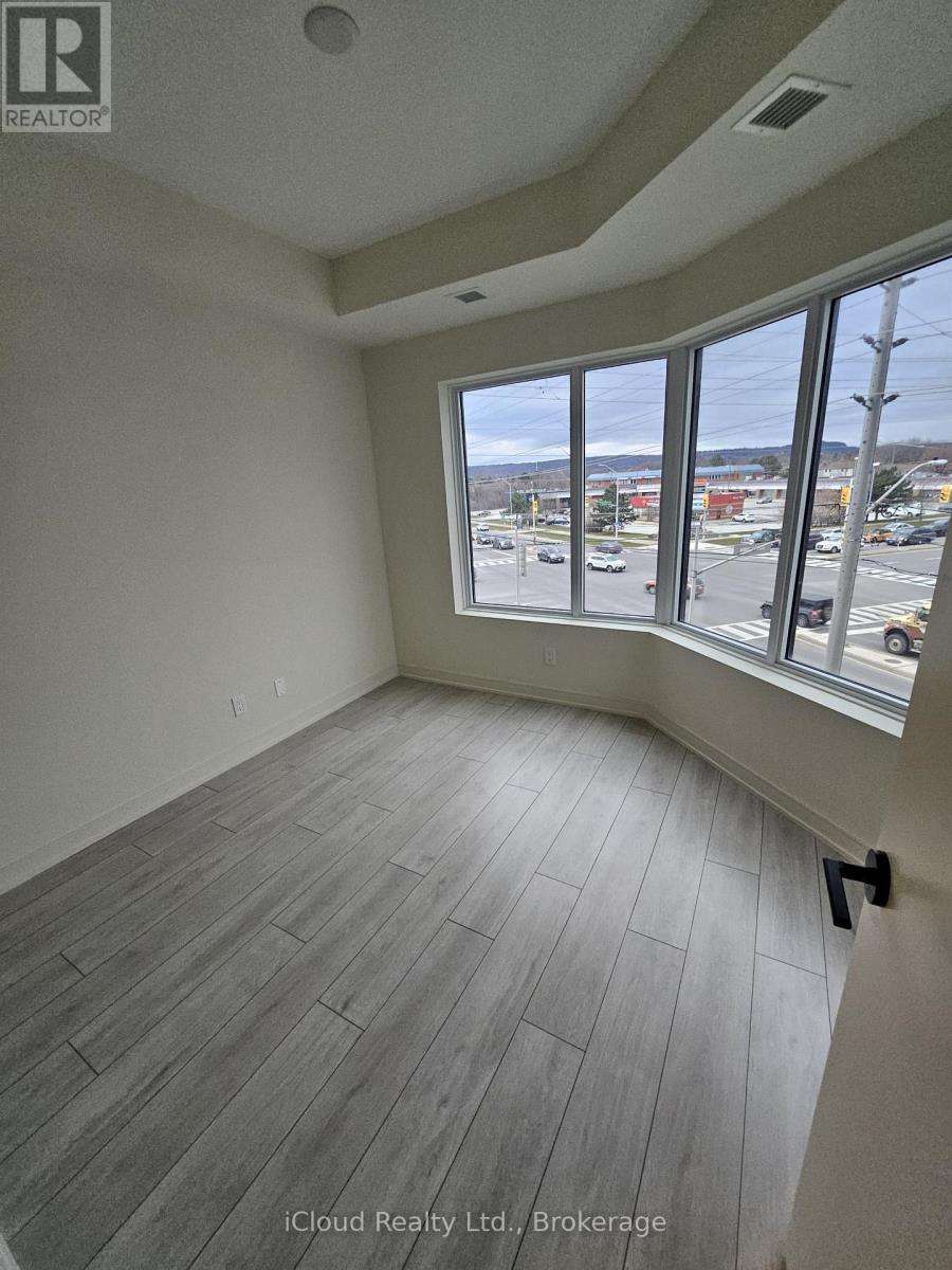 302 - 8020 Derry Road, Milton, Ontario  L9T 9N7 - Photo 7 - W12581014