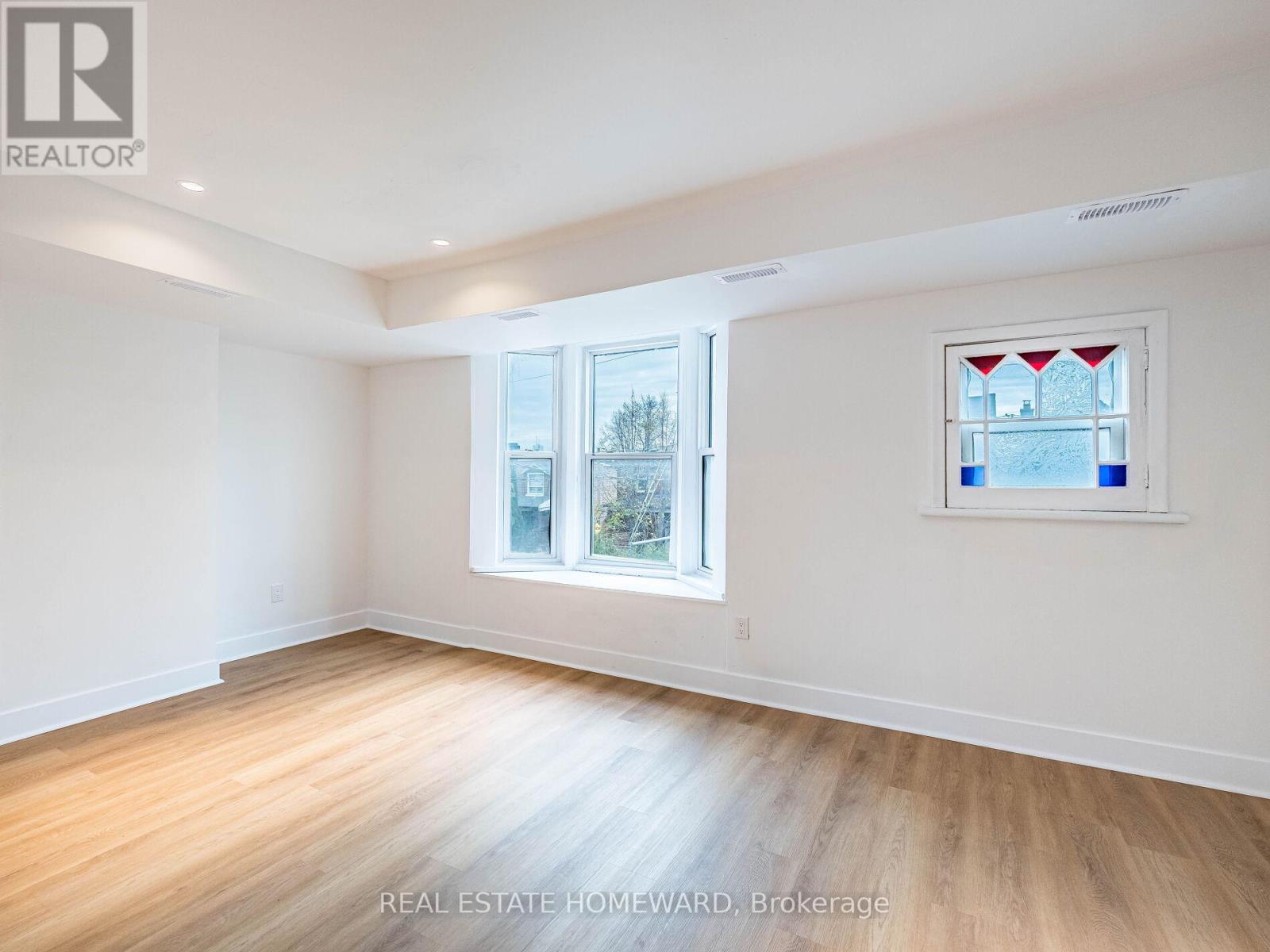 66 MELVILLE AVENUE, Toronto, Ontario