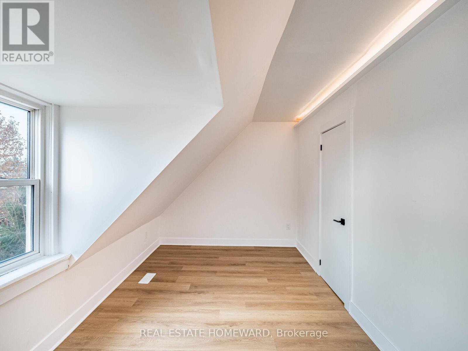 66 Melville Avenue, Toronto, Ontario  M6G 1Y2 - Photo 22 - W12581032