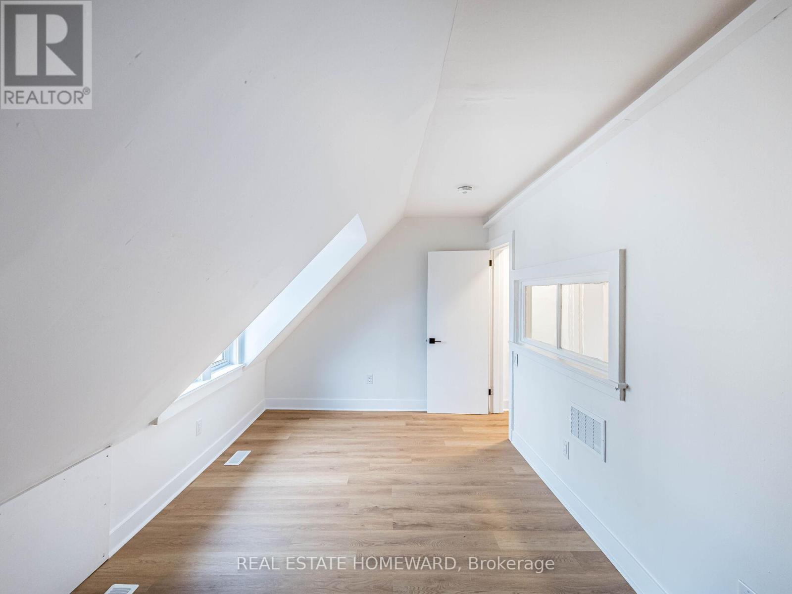 66 Melville Avenue, Toronto, Ontario  M6G 1Y2 - Photo 25 - W12581032