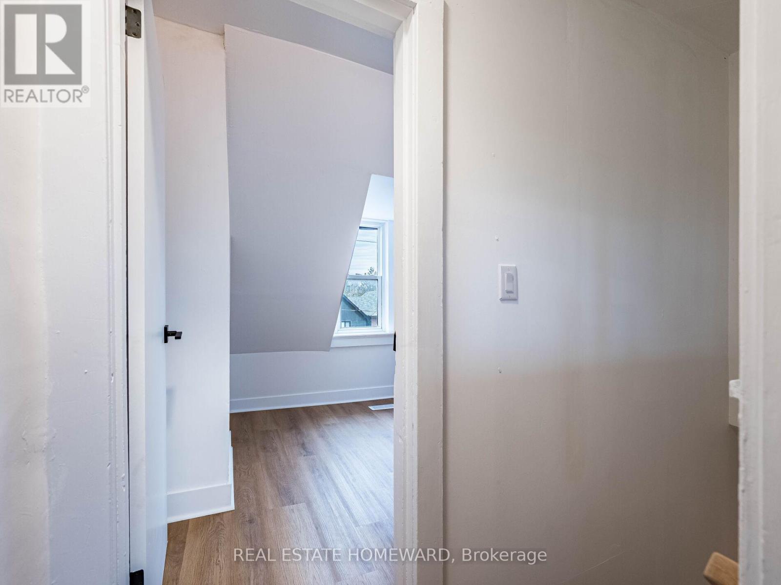 66 Melville Avenue, Toronto, Ontario  M6G 1Y2 - Photo 28 - W12581032