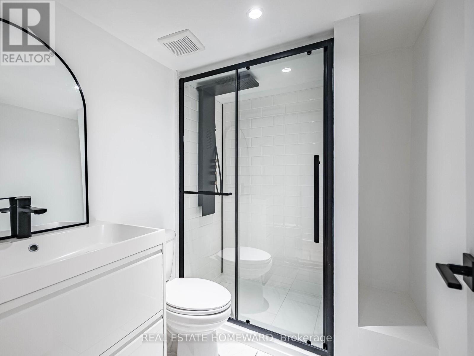 66 Melville Avenue, Toronto, Ontario  M6G 1Y2 - Photo 30 - W12581032