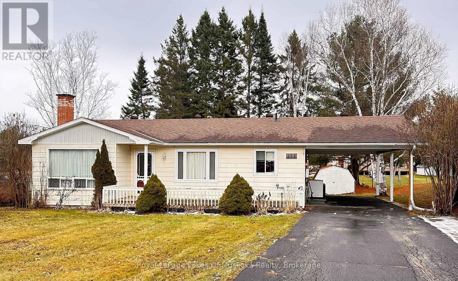 222 QUEEN STREET, Burk's Falls, Ontario