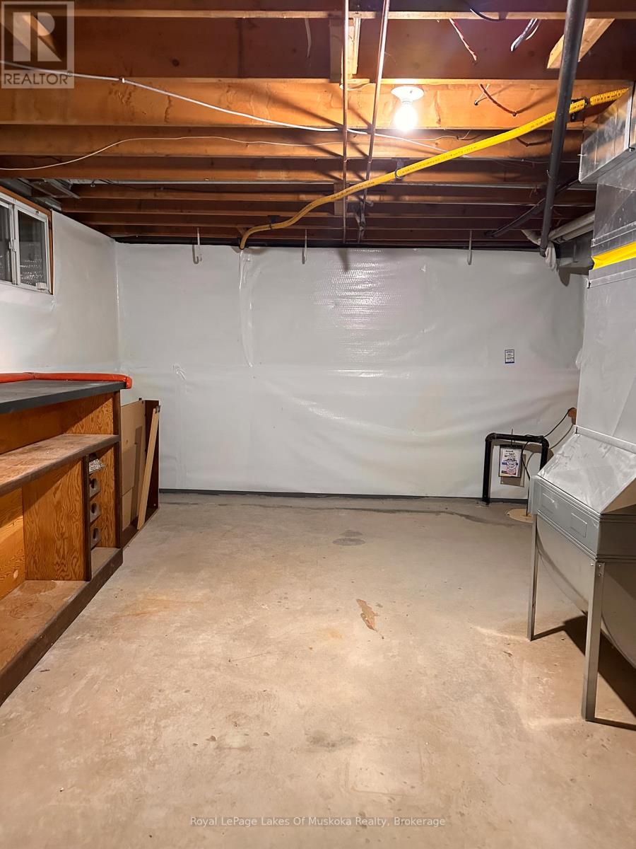 222 Queen Street, Burk's Falls, Ontario  P0A 1C0 - Photo 22 - X12581040