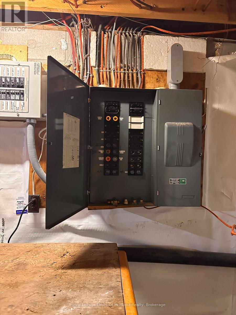 222 Queen Street, Burk's Falls, Ontario  P0A 1C0 - Photo 29 - X12581040