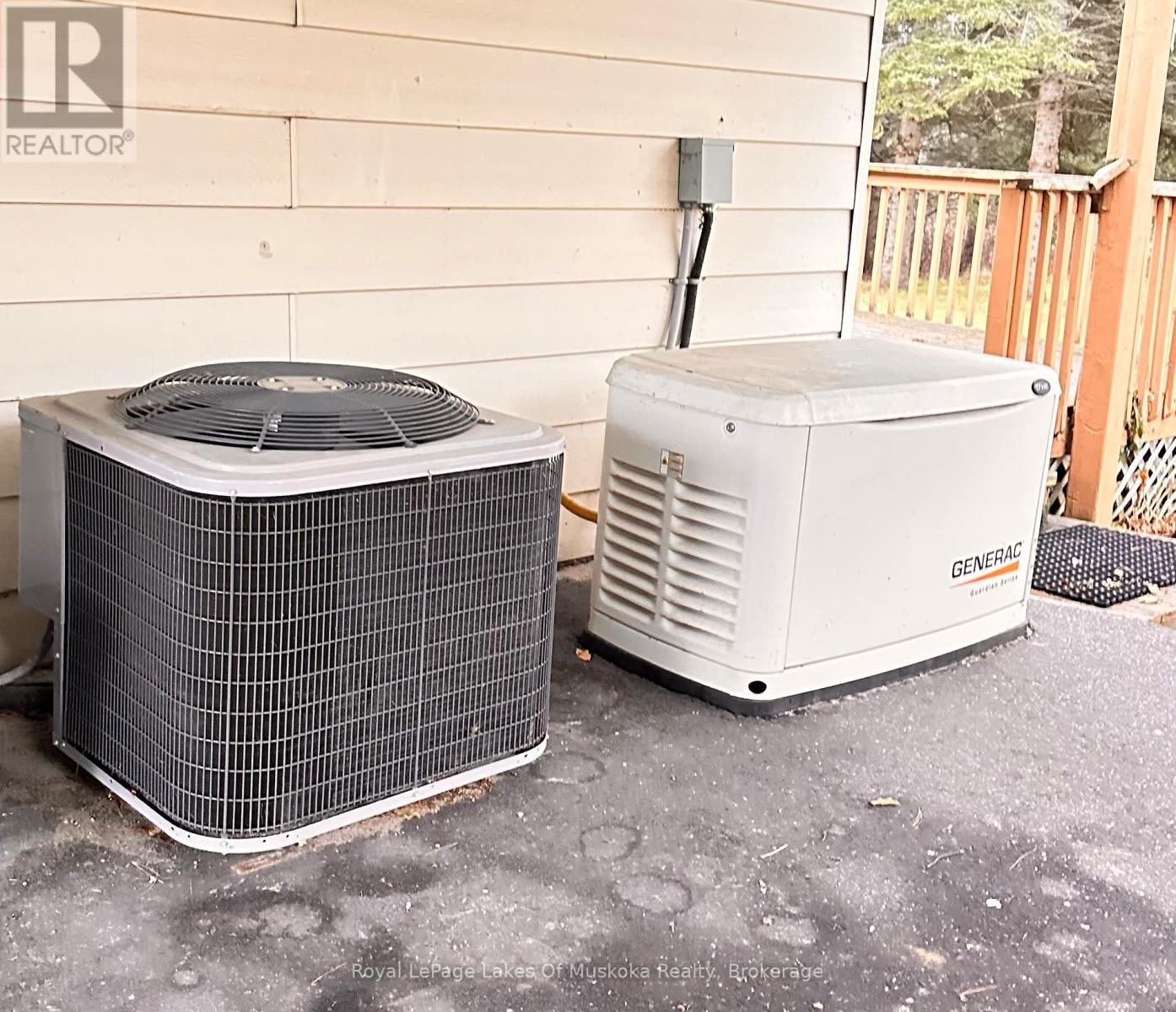 222 Queen Street, Burk's Falls, Ontario  P0A 1C0 - Photo 3 - X12581040