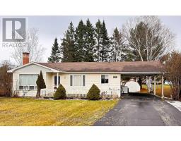 222 QUEEN STREET, Burk's Falls, Ontario