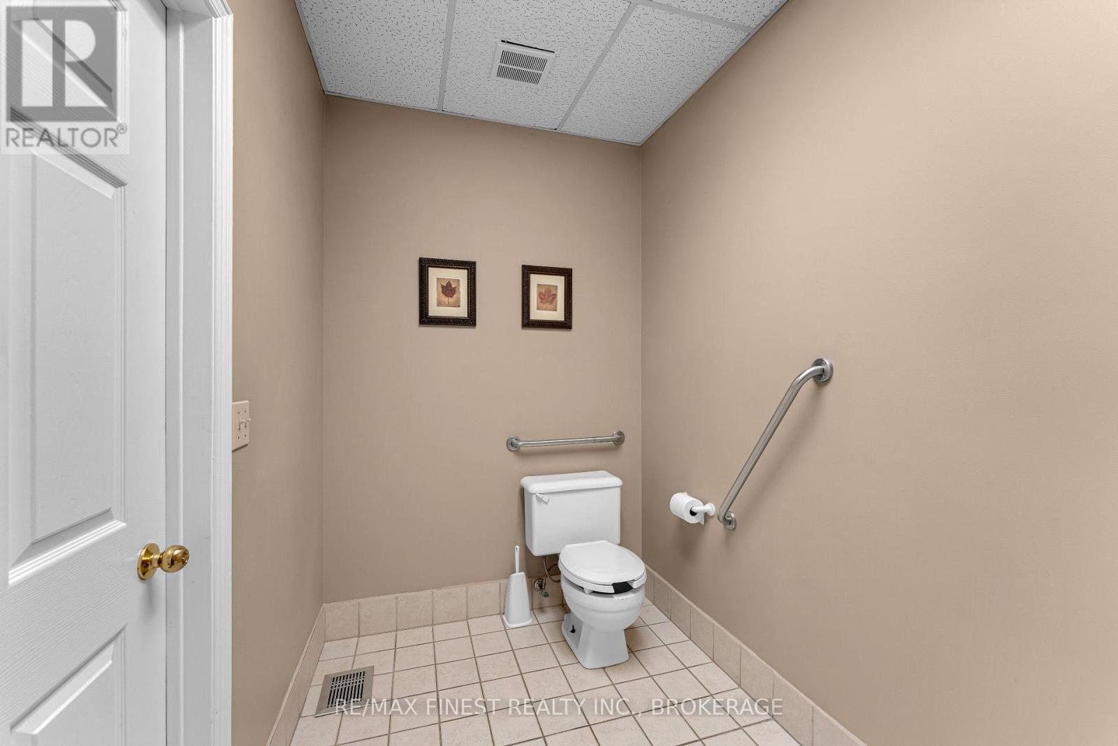 4 & 5 - 739 Arlington Park Place, Kingston, Ontario  K7M 8M8 - Photo 11 - X12581038