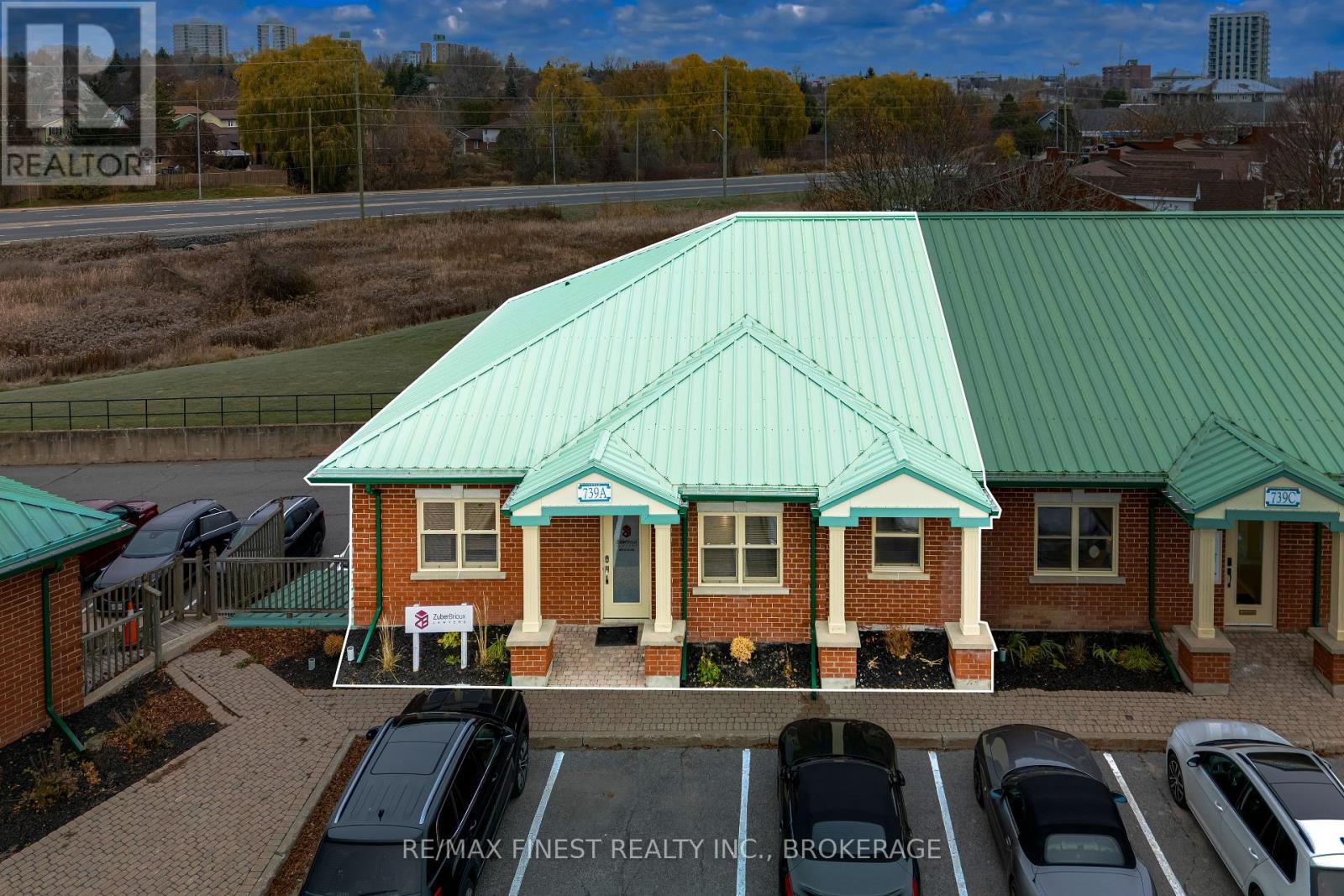 4 & 5 - 739 Arlington Park Place, Kingston, Ontario  K7M 8M8 - Photo 2 - X12581038