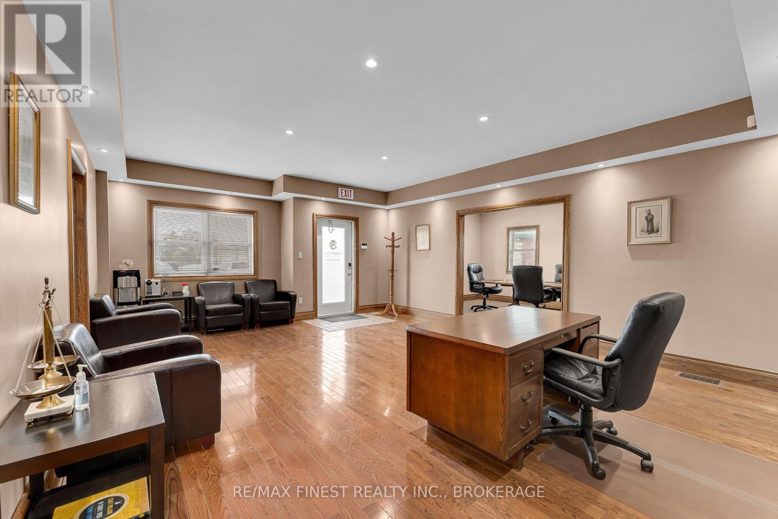 4 & 5 - 739 Arlington Park Place, Kingston, Ontario  K7M 8M8 - Photo 5 - X12581038