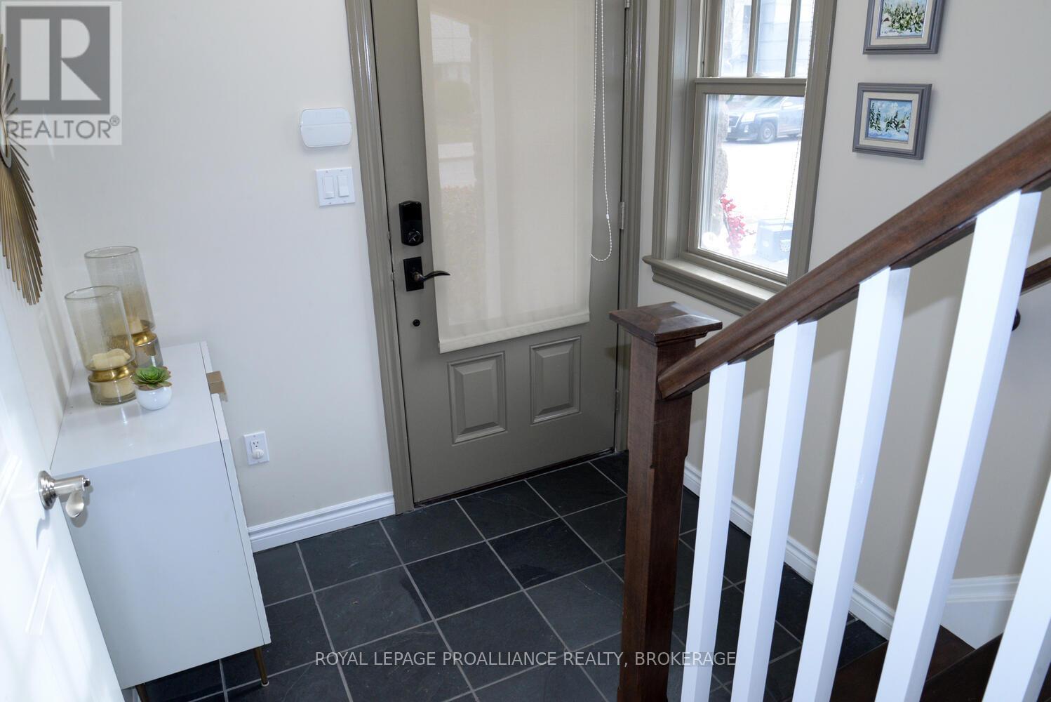 300 Wellington Street, Kingston, Ontario  K7K 2Z3 - Photo 5 - X12581062